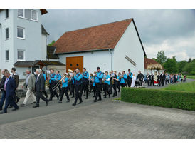 Bittprozession um den Kleinen Berg an Pfingstmontag (Foto: Karl-Franz Thiede)